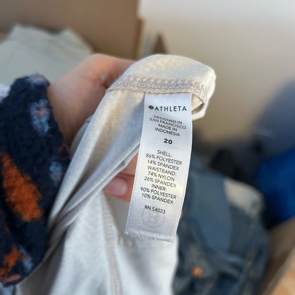 Athleta Snakeskin Chelsea Print Cargo Skort - Picture 4 of 7